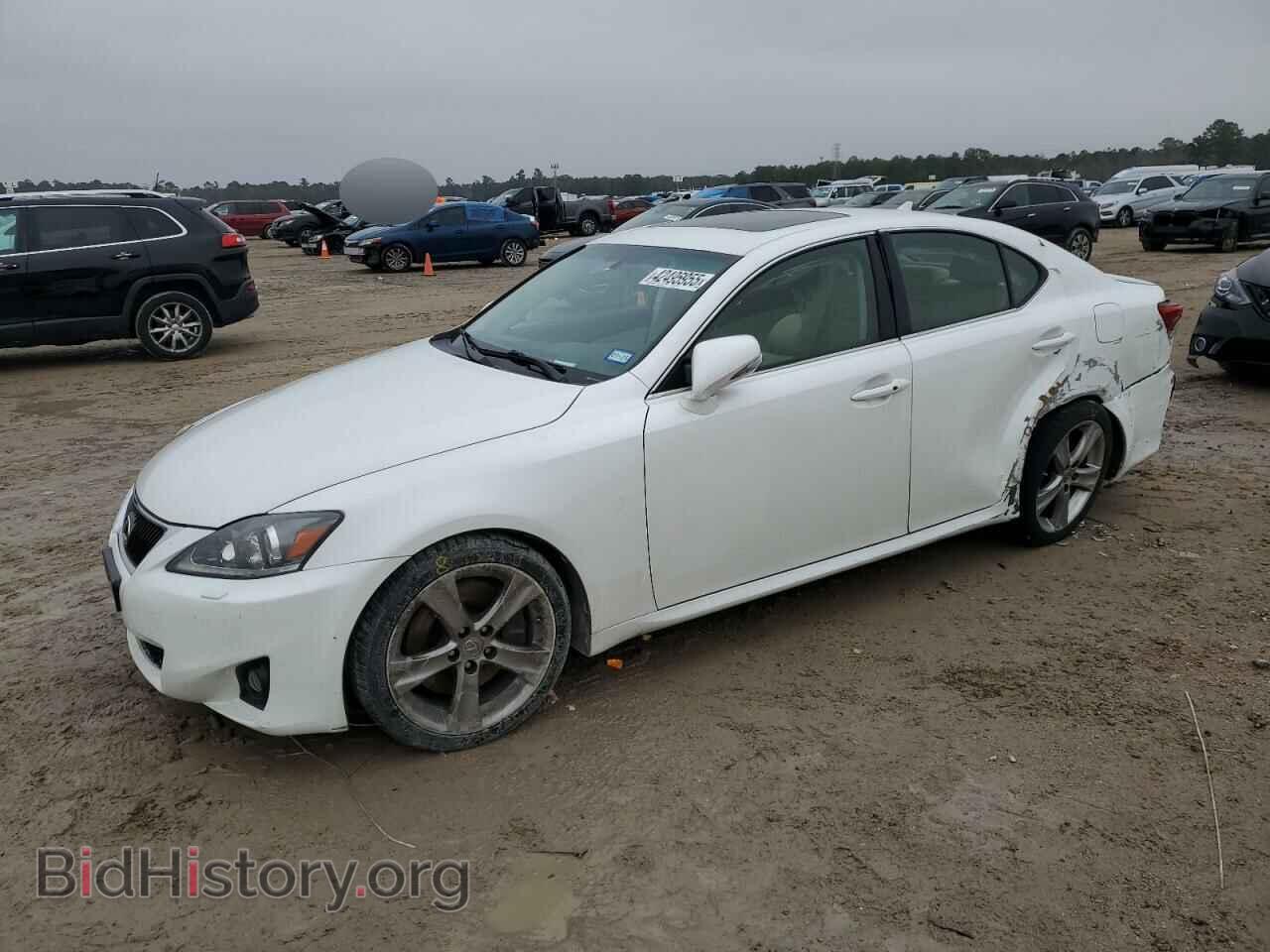 Фотография JTHBE5C26C5030856 - LEXUS IS 2012