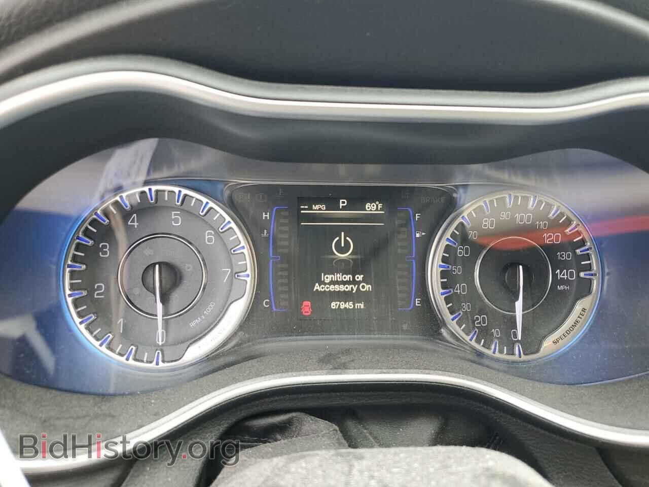2015 CHRYSLER 200 - VIN: 1C3CCCAB1FN677029 - Фото 9