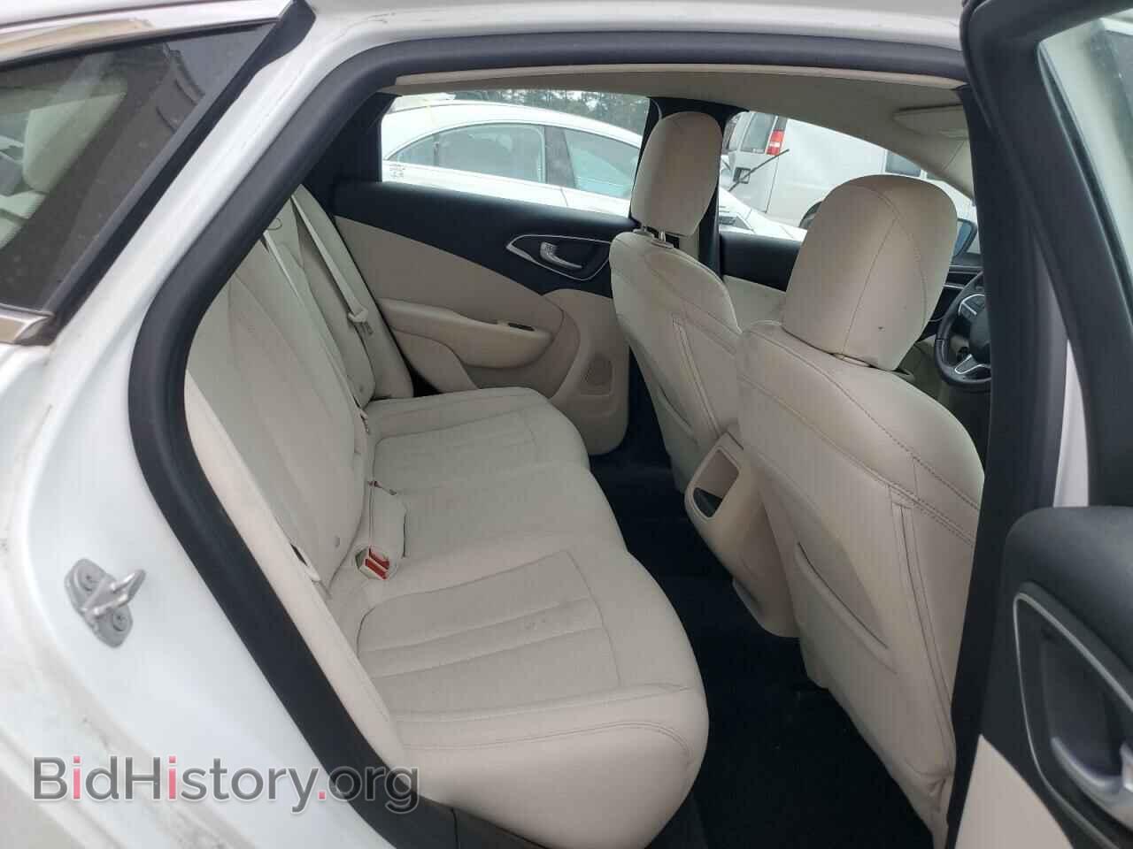 2015 CHRYSLER 200 - VIN: 1C3CCCAB1FN677029 - Фото 10