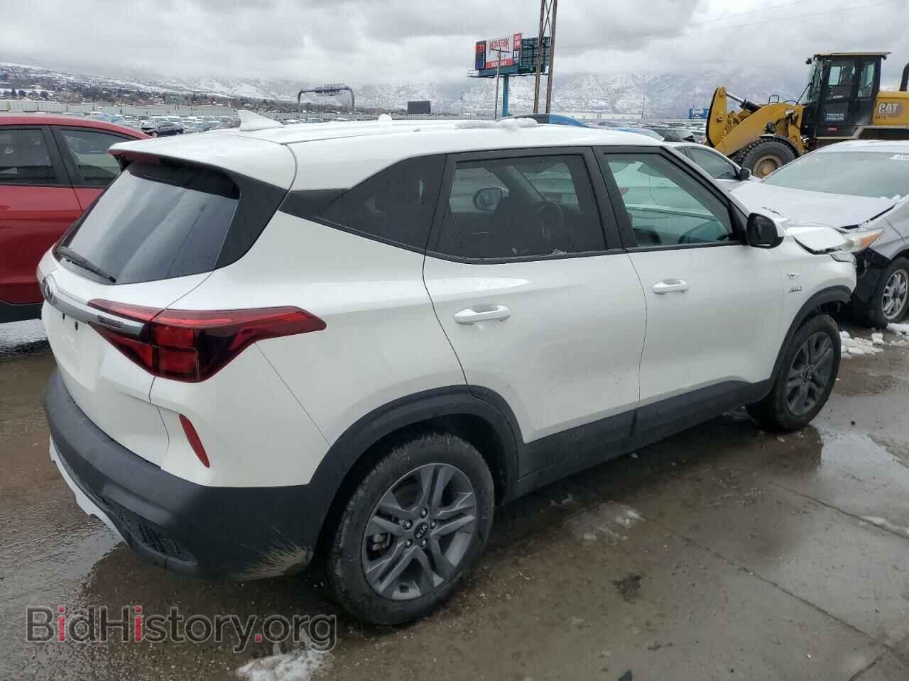 2021 KIA SELTOS - VIN: KNDEPCAA5M7129648 - Фото 3