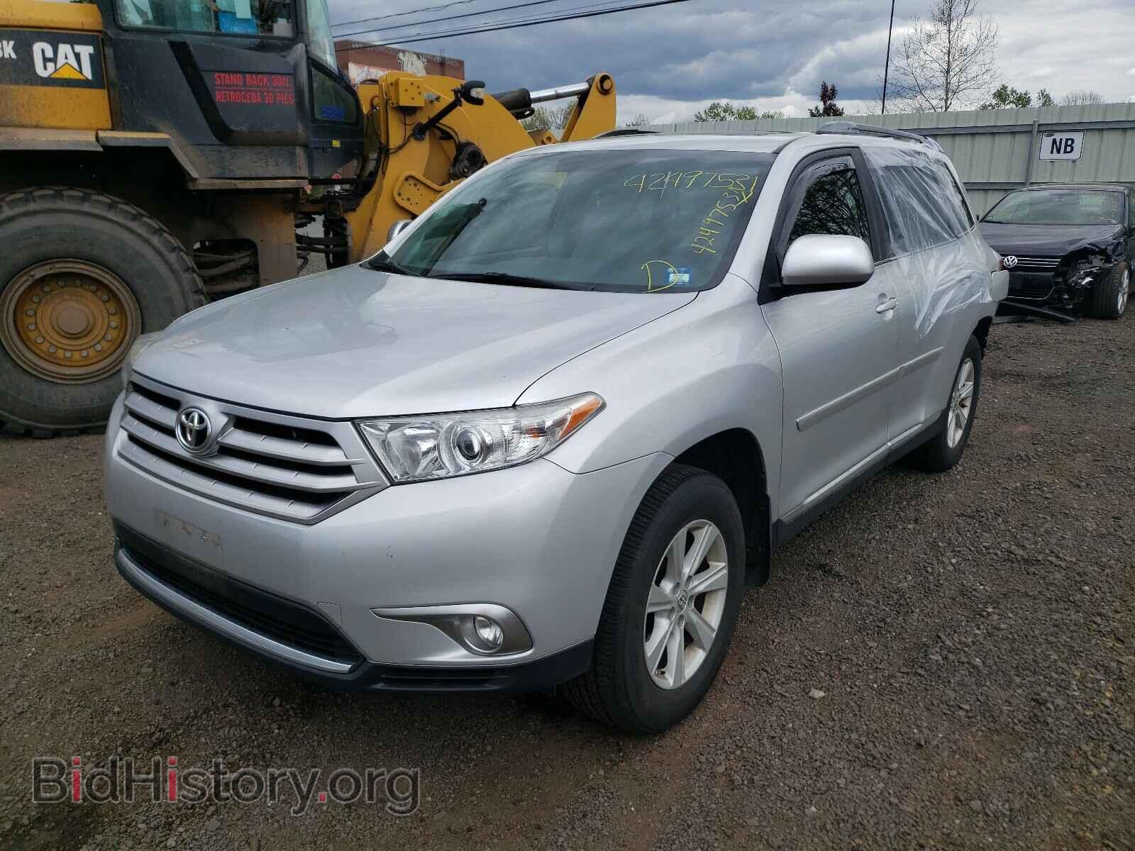 2012 TOYOTA HIGHLANDER - VIN: 5TDBK3EH6CS122477 - Фото 2