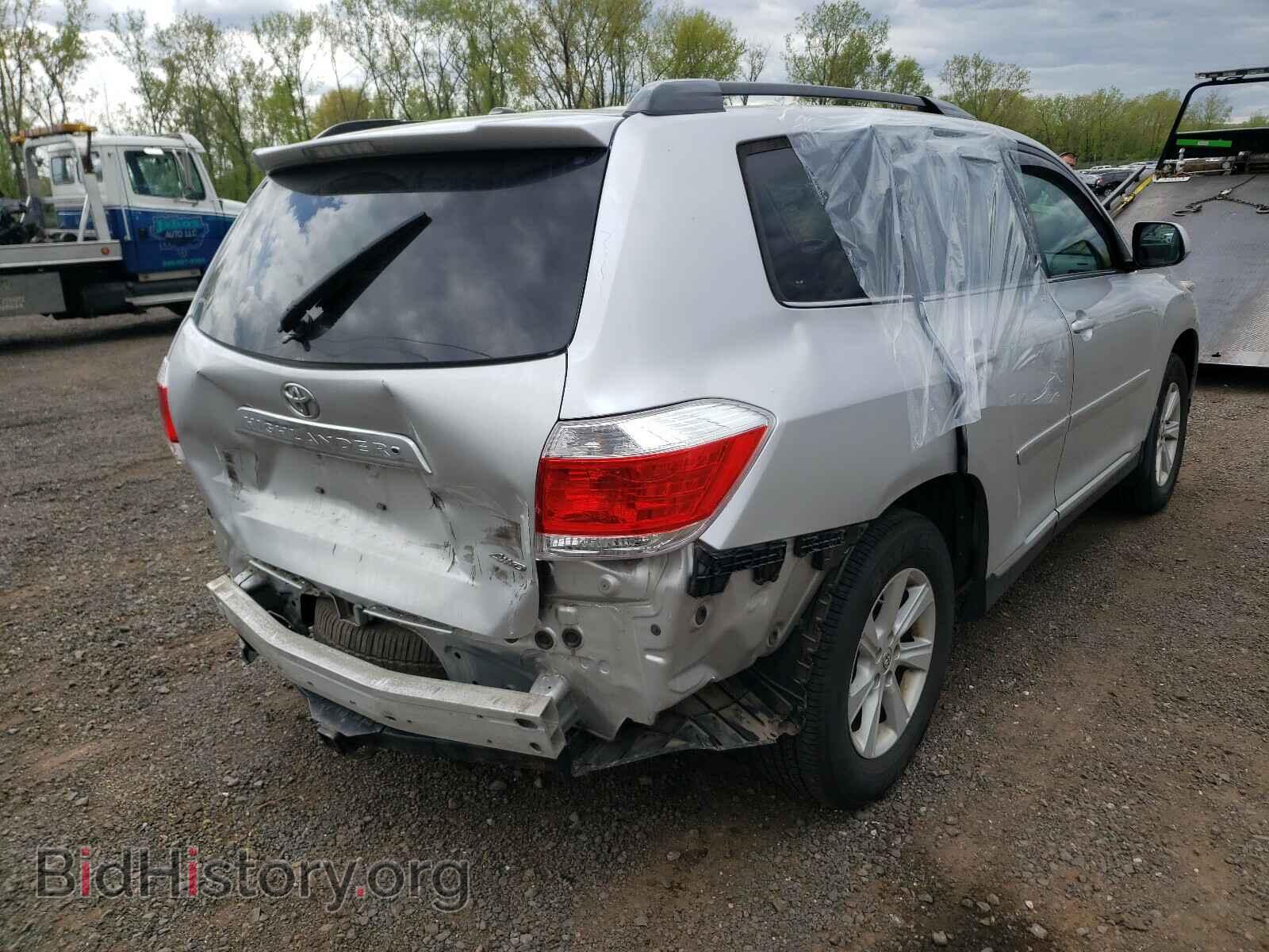 2012 TOYOTA HIGHLANDER - VIN: 5TDBK3EH6CS122477 - Фото 4