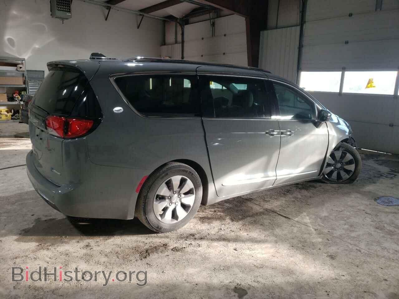 2020 CHRYSLER PACIFICA - VIN: 2C4RC1N74LR267310 - Фото 3