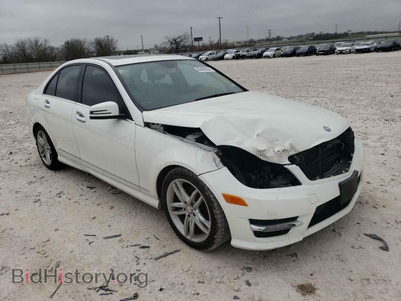2013 MERCEDES-BENZ C-CLASS - VIN: WDDGF4HB0DA753706 - Фото 4