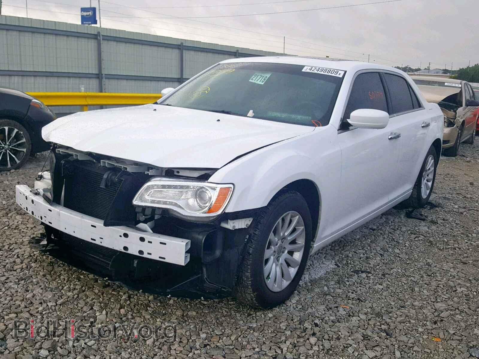 2014 CHRYSLER 300 - VIN: 2C3CCAAG5EH184722 - Фото 2