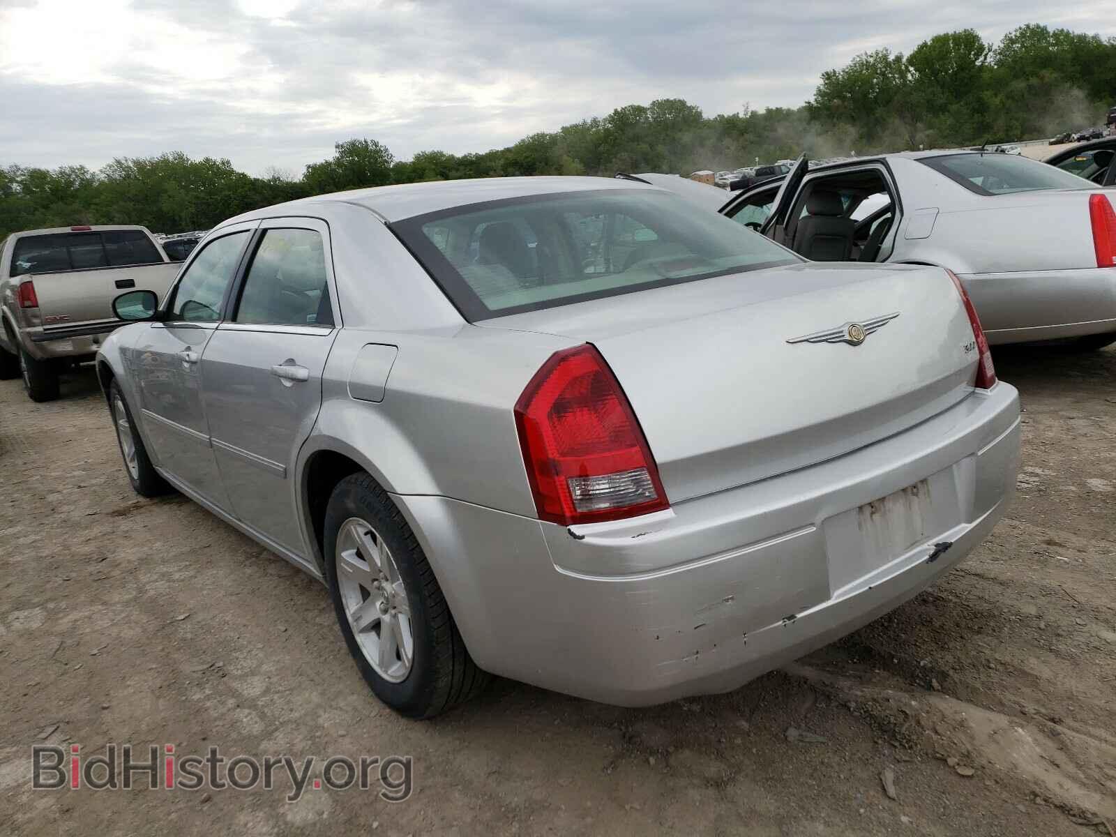 2007 CHRYSLER 300 - VIN: 2C3KA43R47H639371 - Фото 3