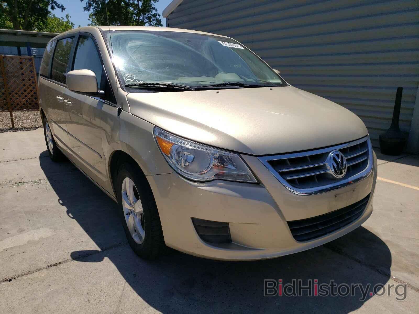 Photo 2V4RW5DX6AR406985 - VOLKSWAGEN ROUTAN 2010