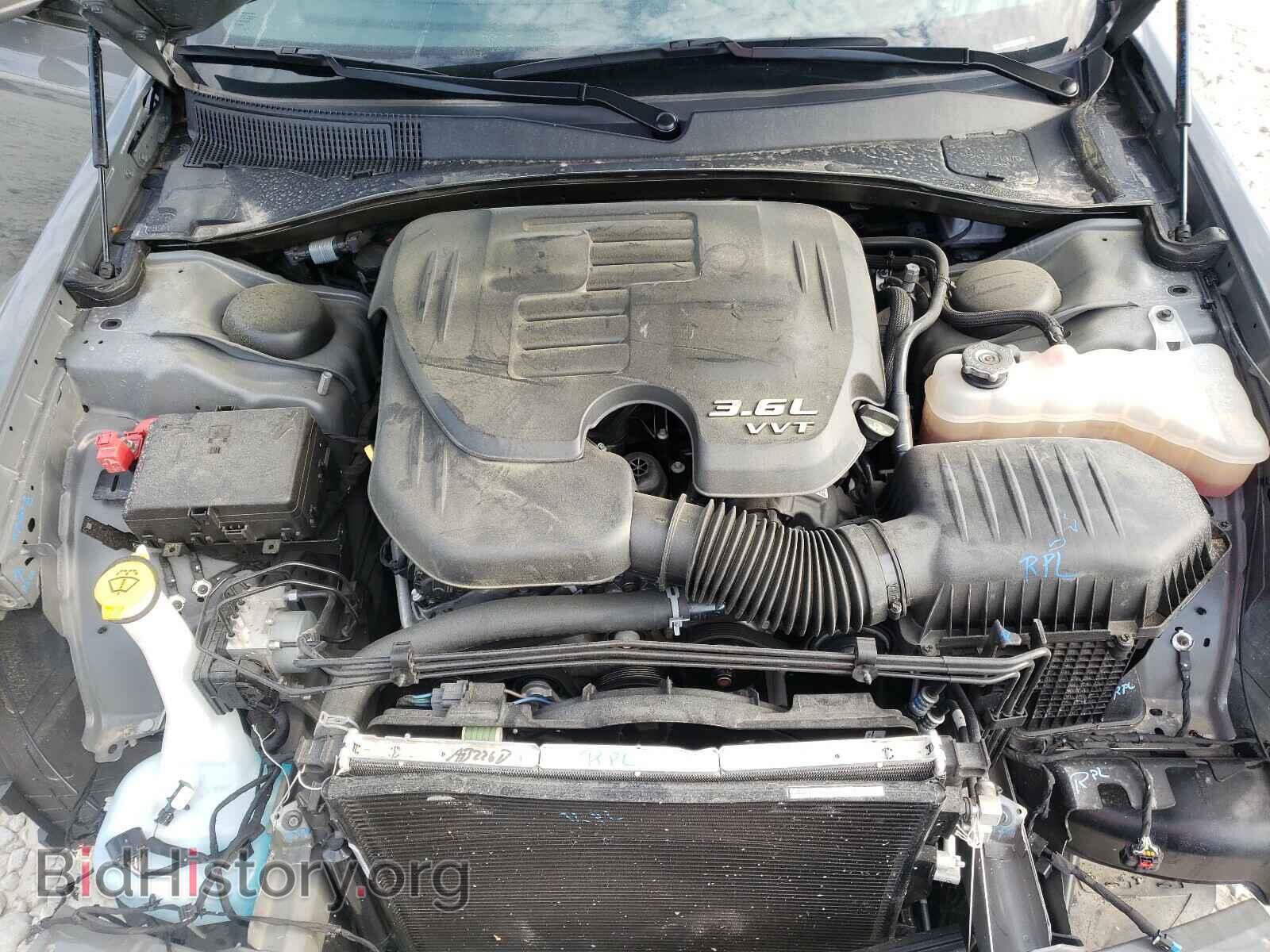 2019 CHRYSLER 300 - VIN: 2C3CCABG3KH708248 - Фото 7