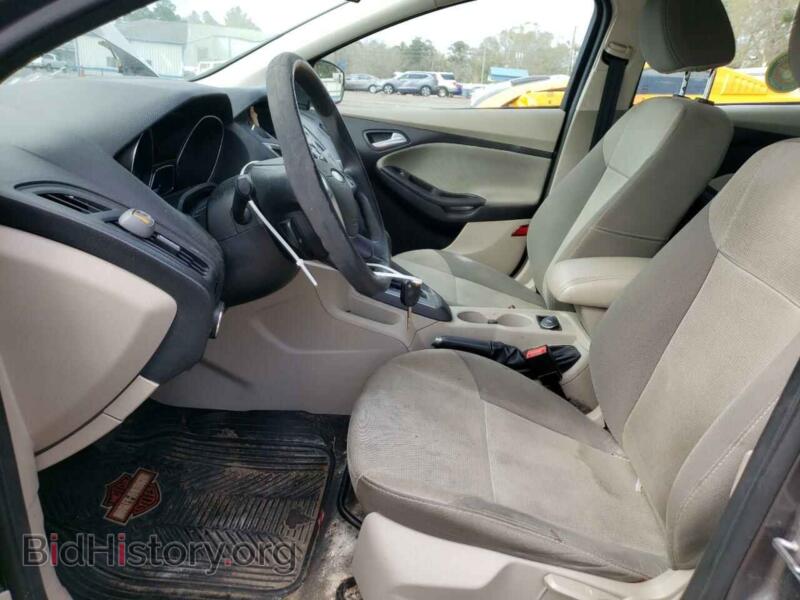 2014 Ford FOCUS (VIN 1FADP3F22EL376427) — фото 7 из 12
