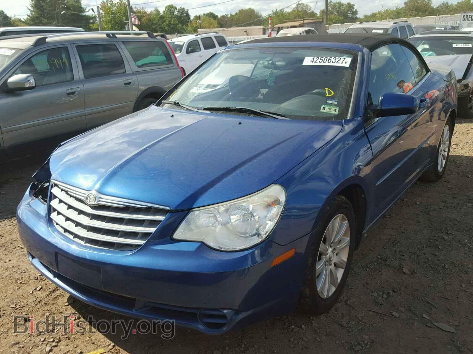 2010 CHRYSLER SEBRING - VIN: 1C3BC5ED8AN127970 - Фото 2