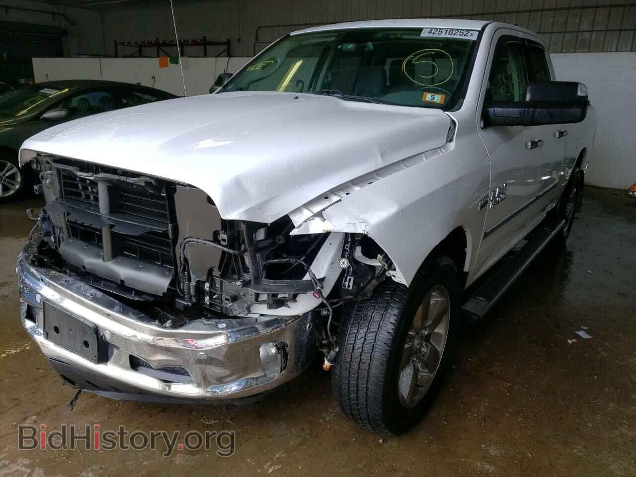 2016 RAM 1500 - VIN: 1C6RR7GT5GS142906 - Фото 2