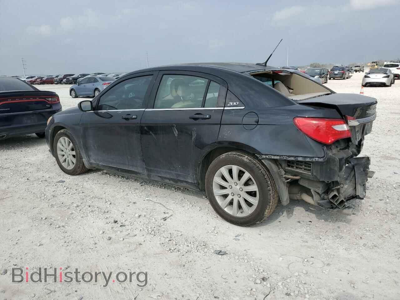 2011 CHRYSLER 200 - VIN: 1C3BC1FG9BN511677 - Фото 2