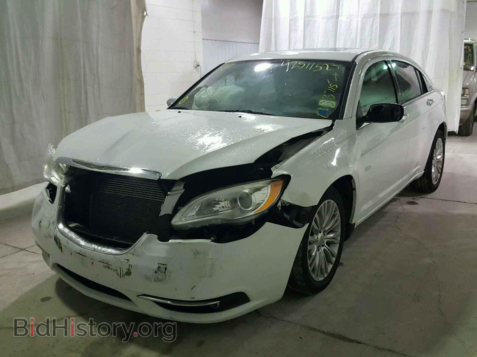 2012 CHRYSLER 200 - VIN: 1C3CCBCG3CN230524 - Фото 2