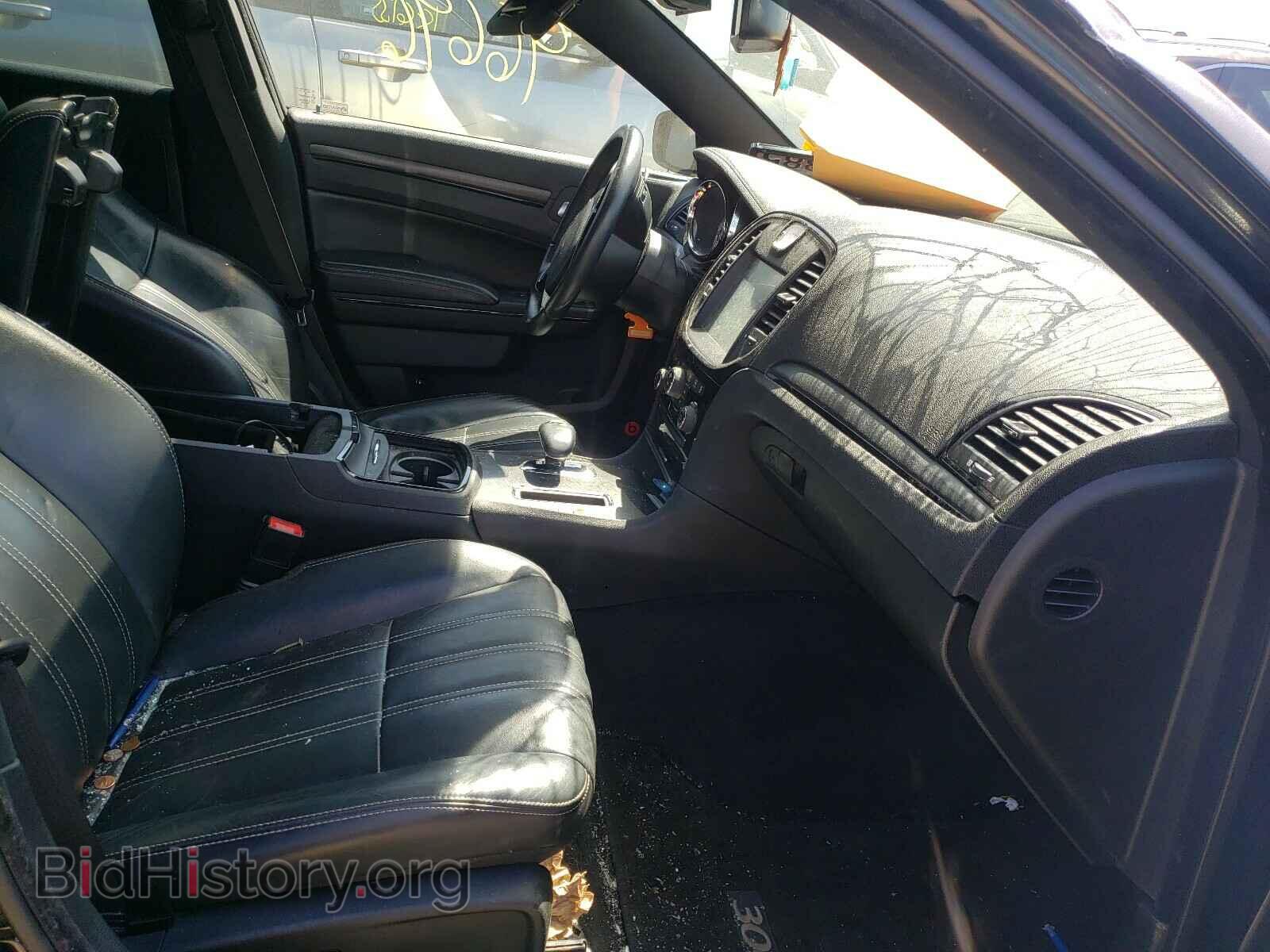 2014 CHRYSLER 300 - VIN: 2C3CCAGG3EH352705 - Фото 5