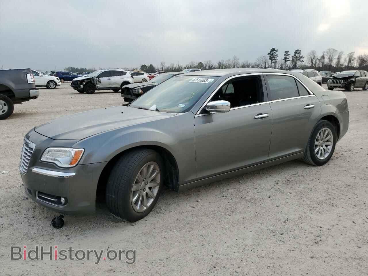 Фотография 2C3CCACG0CH308180 - CHRYSLER 300 2012