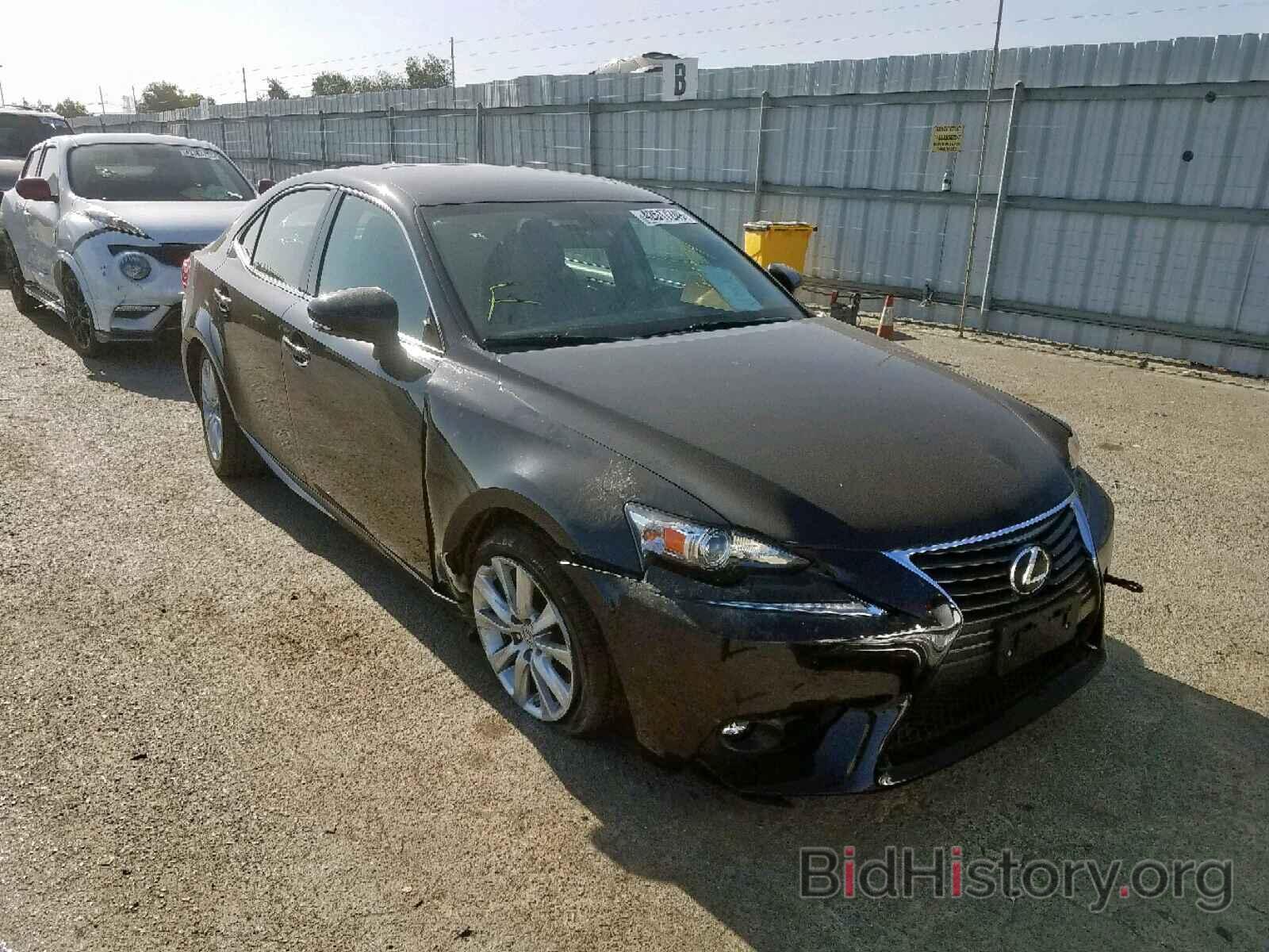 Photo JTHBA1D2XG5010442 - LEXUS IS 2016