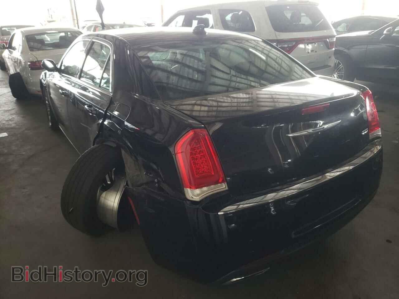 2017 CHRYSLER 300 - VIN: 2C3CCAAG7HH526711 - Фото 3