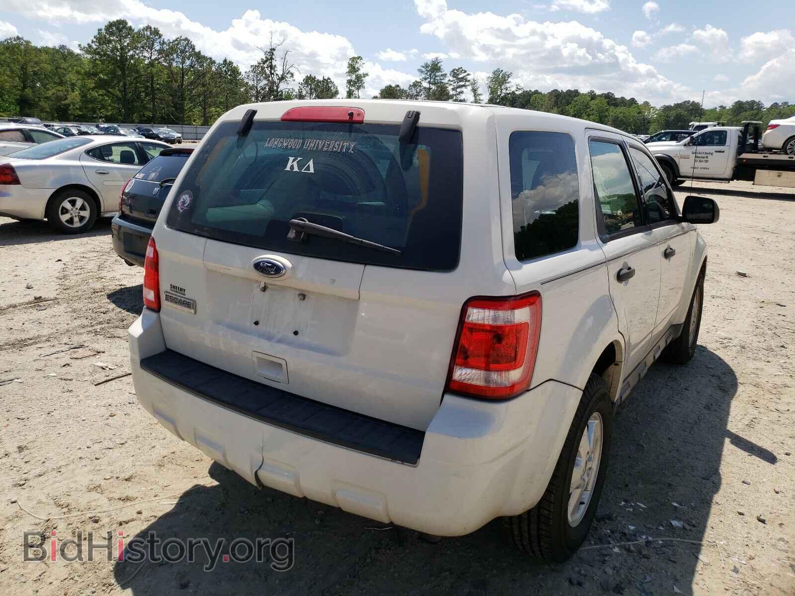 2011 FORD ESCAPE - VIN: 1FMCU0C76BKA25823 - Фото 4