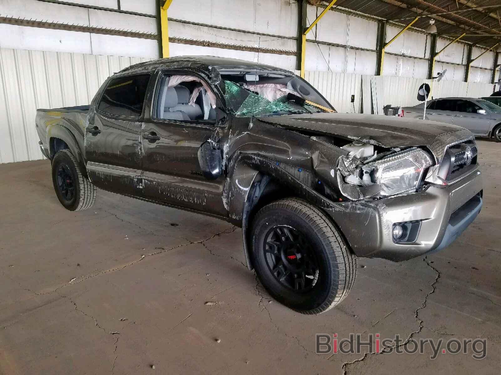 Фотография 5TFKU4HN2FX006158 - TOYOTA TACOMA DOU 2015