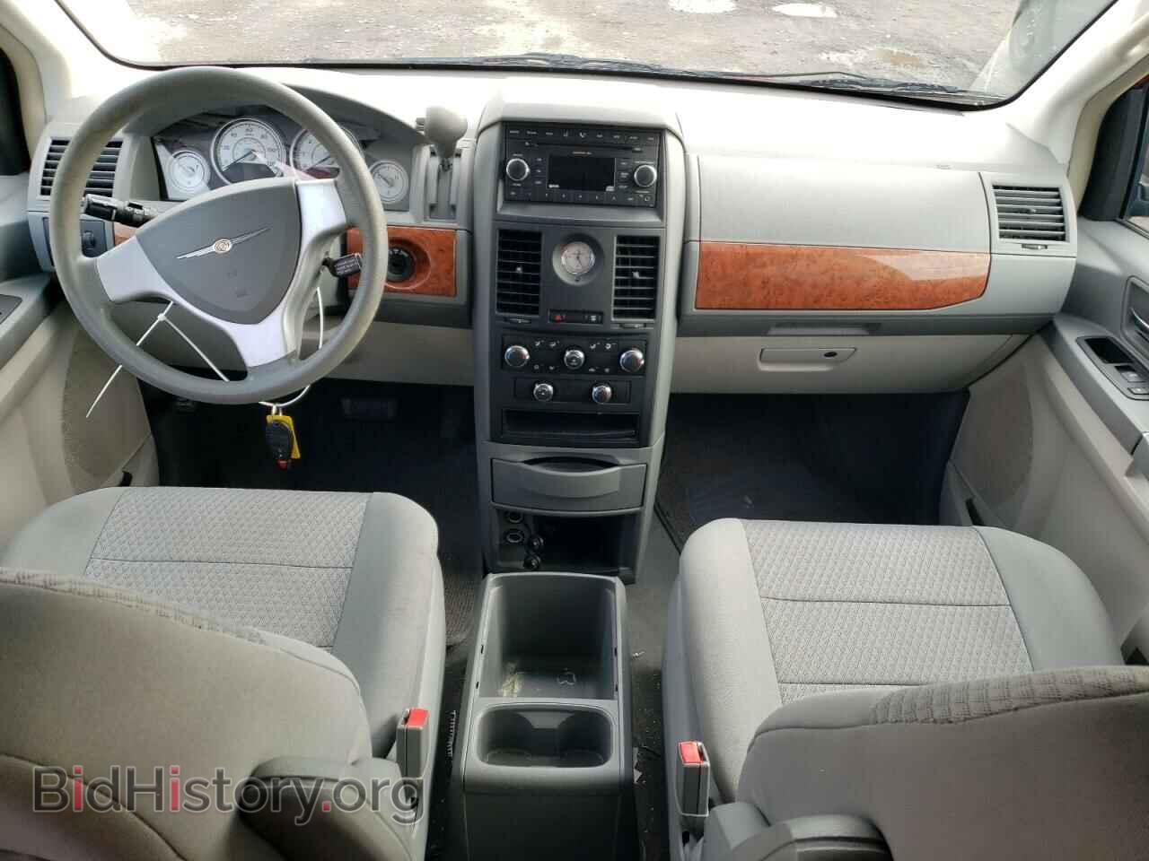 2008 CHRYSLER MINIVAN - VIN: 2A8HR44H78R618295 - Фото 8