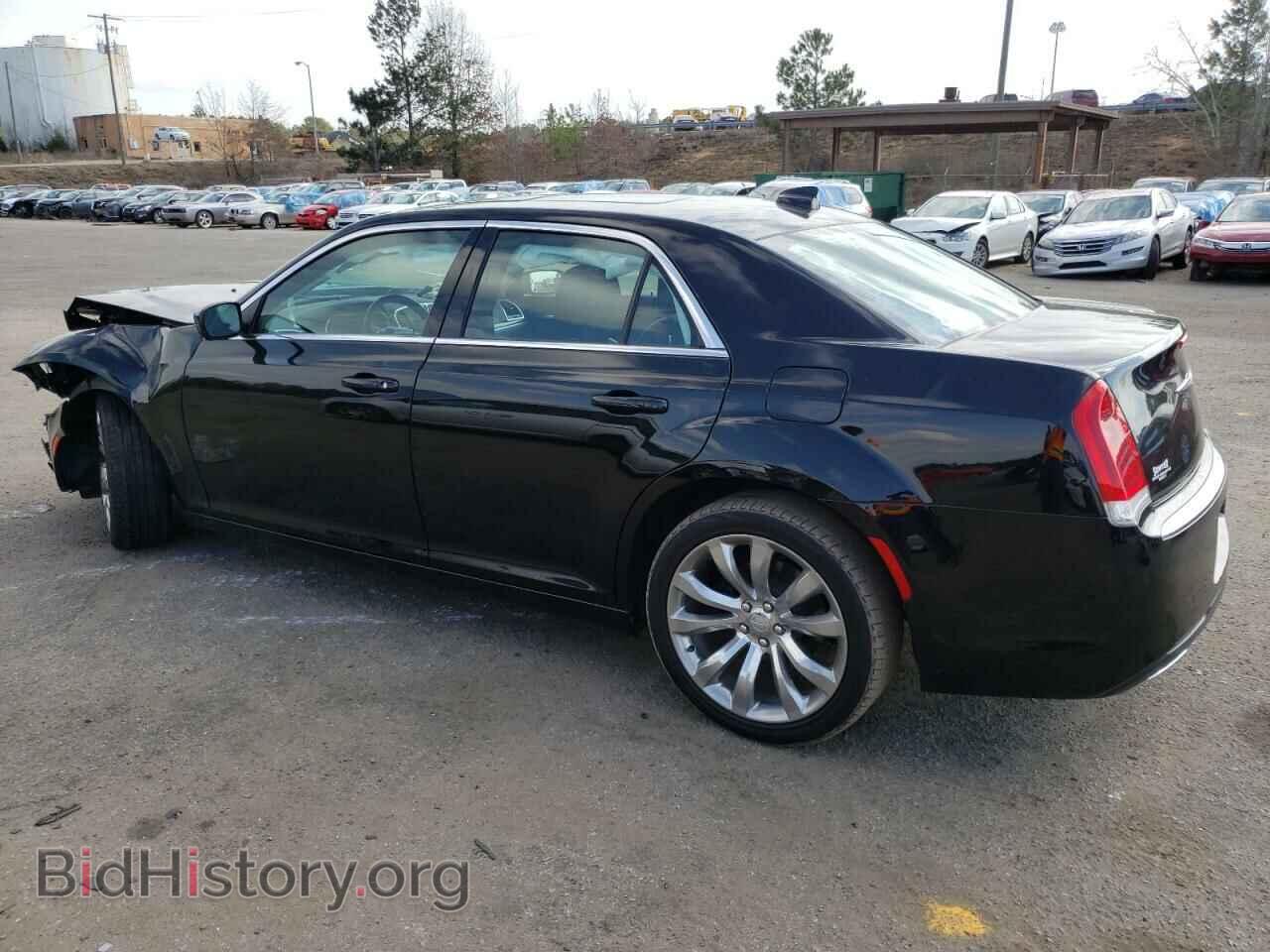 2016 CHRYSLER 300 - VIN: 2C3CCAAG3GH313608 - Фото 2