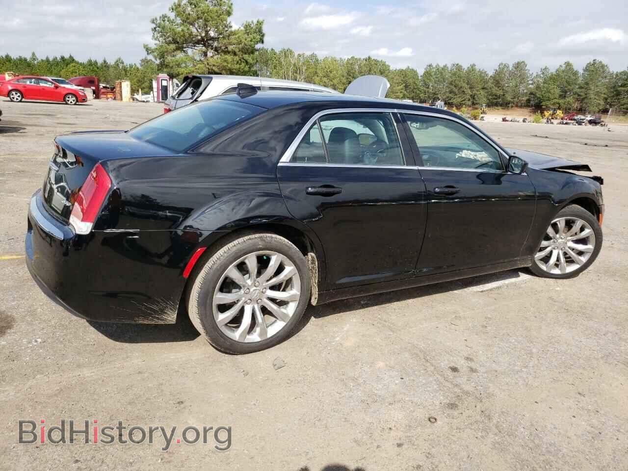 2016 CHRYSLER 300 - VIN: 2C3CCAAG3GH313608 - Фото 3