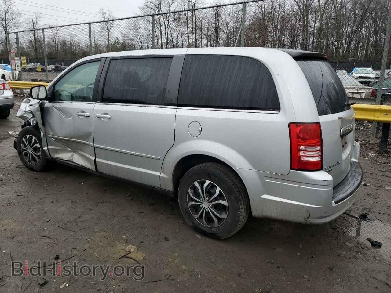 2010 CHRYSLER MINIVAN - VIN: 2A4RR4DE1AR136200 - Photo 2