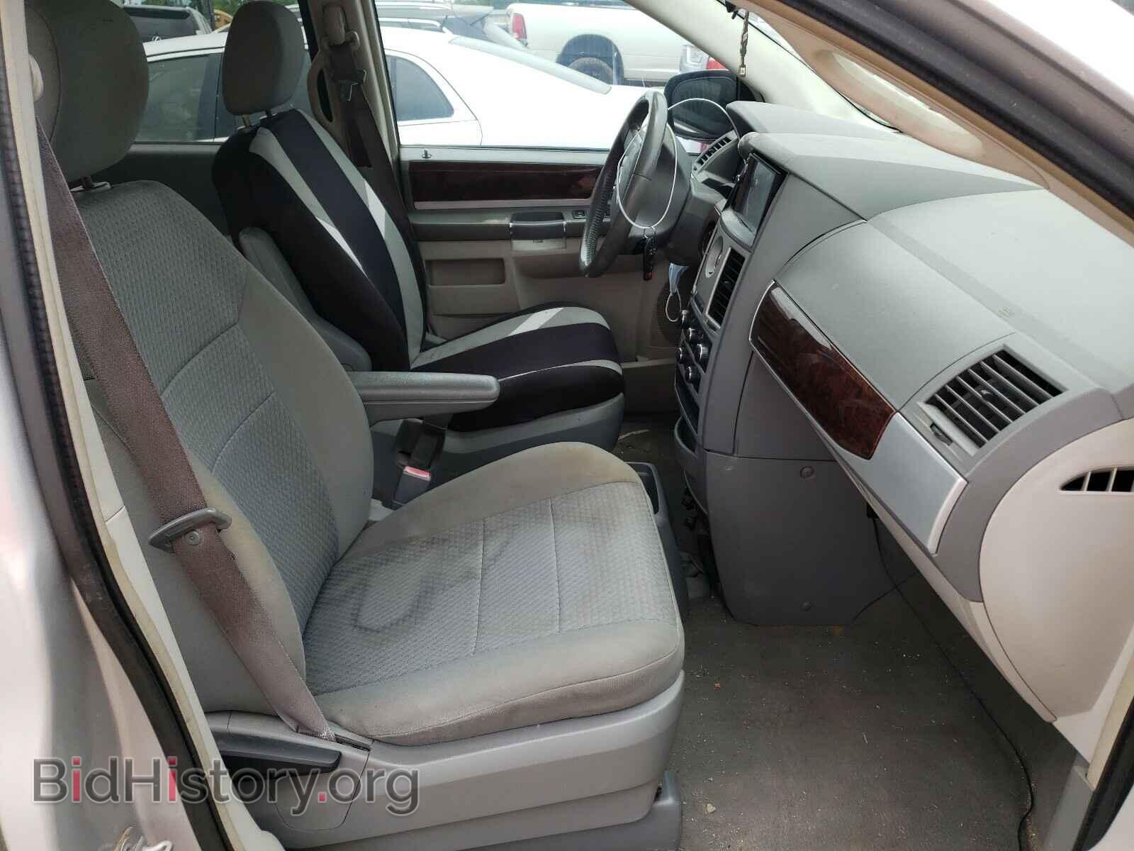 2010 CHRYSLER MINIVAN - VIN: 2A4RR5D19AR235494 - Фото 5