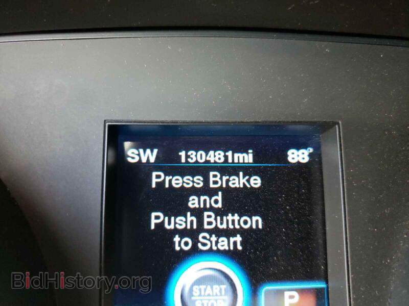 2012 Chrysler 300 (VIN 2C3CCAAG6CH117737) — photo 8 of 10