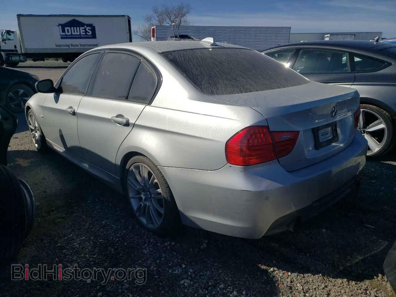 2011 BMW 3 SERIES - VIN: WBAPM5C55BE577858 - Фото 2