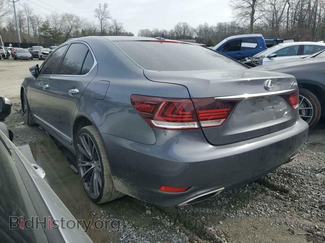 2013 LEXUS LS460 - VIN: JTHBL5EF5D5120765 - Photo 2