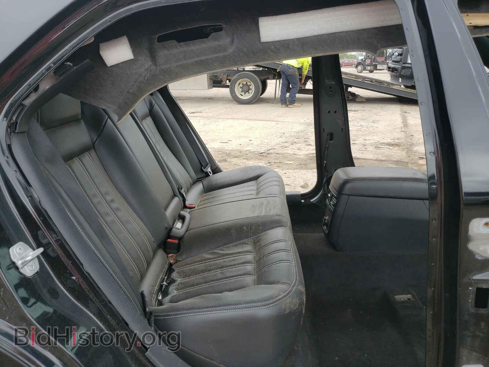 2014 CHRYSLER 300 - VIN: 2C3CCAGG6EH352844 - Фото 6