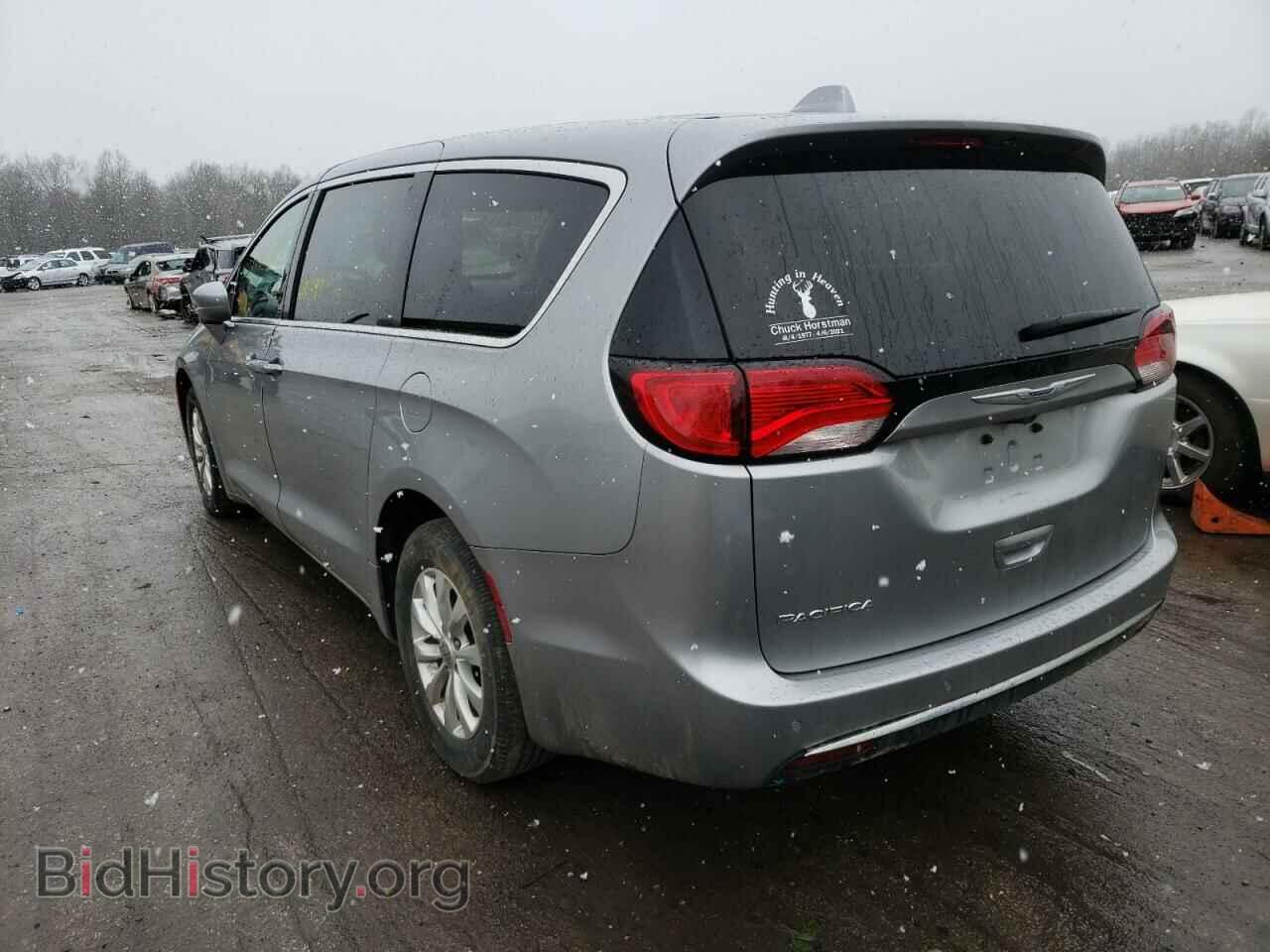 2019 CHRYSLER PACIFICA - VIN: 2C4RC1FGXKR550193 - Фото 3