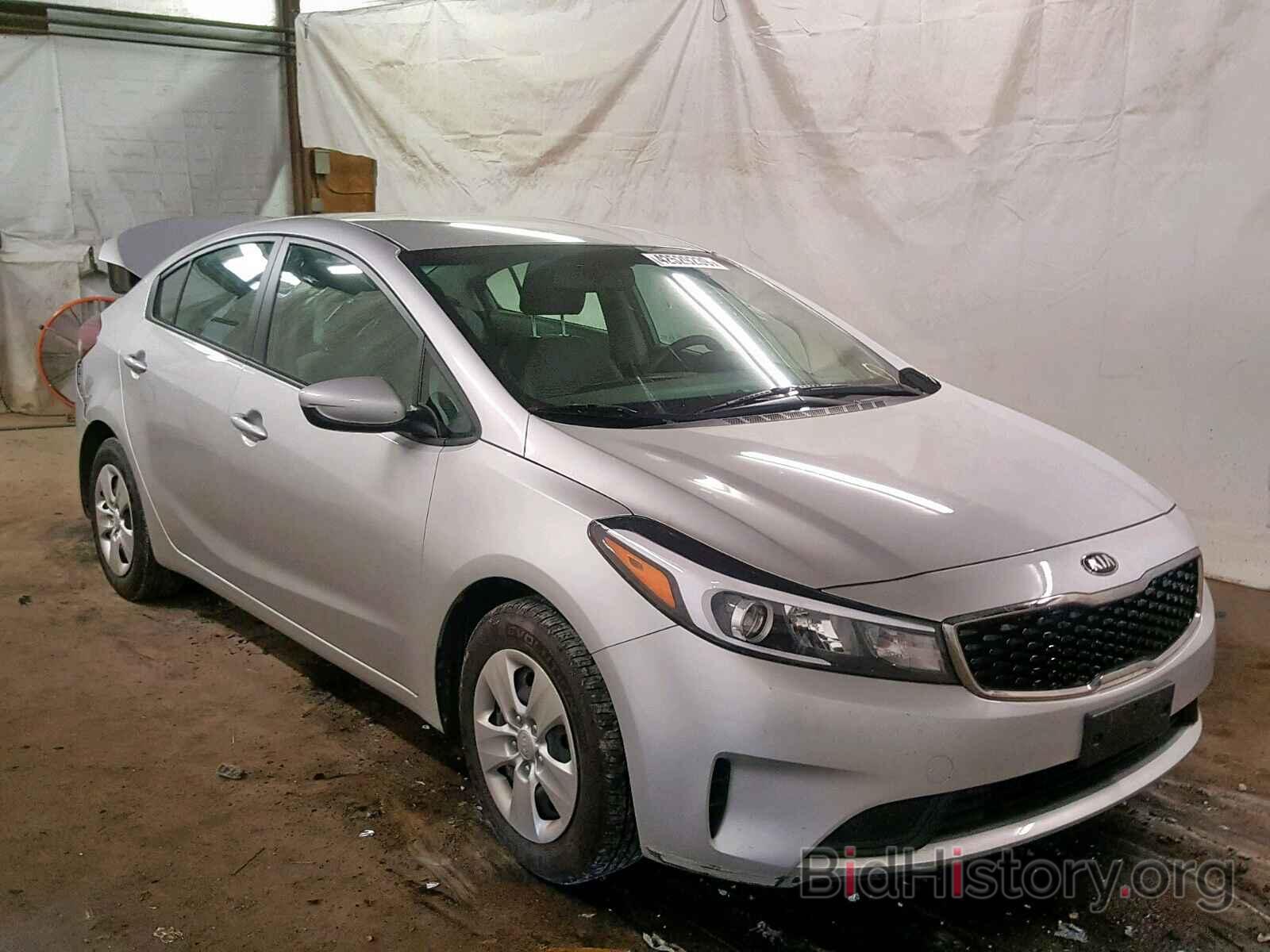 Photo 3KPFL4A70HE058133 - KIA FORTE LX 2017