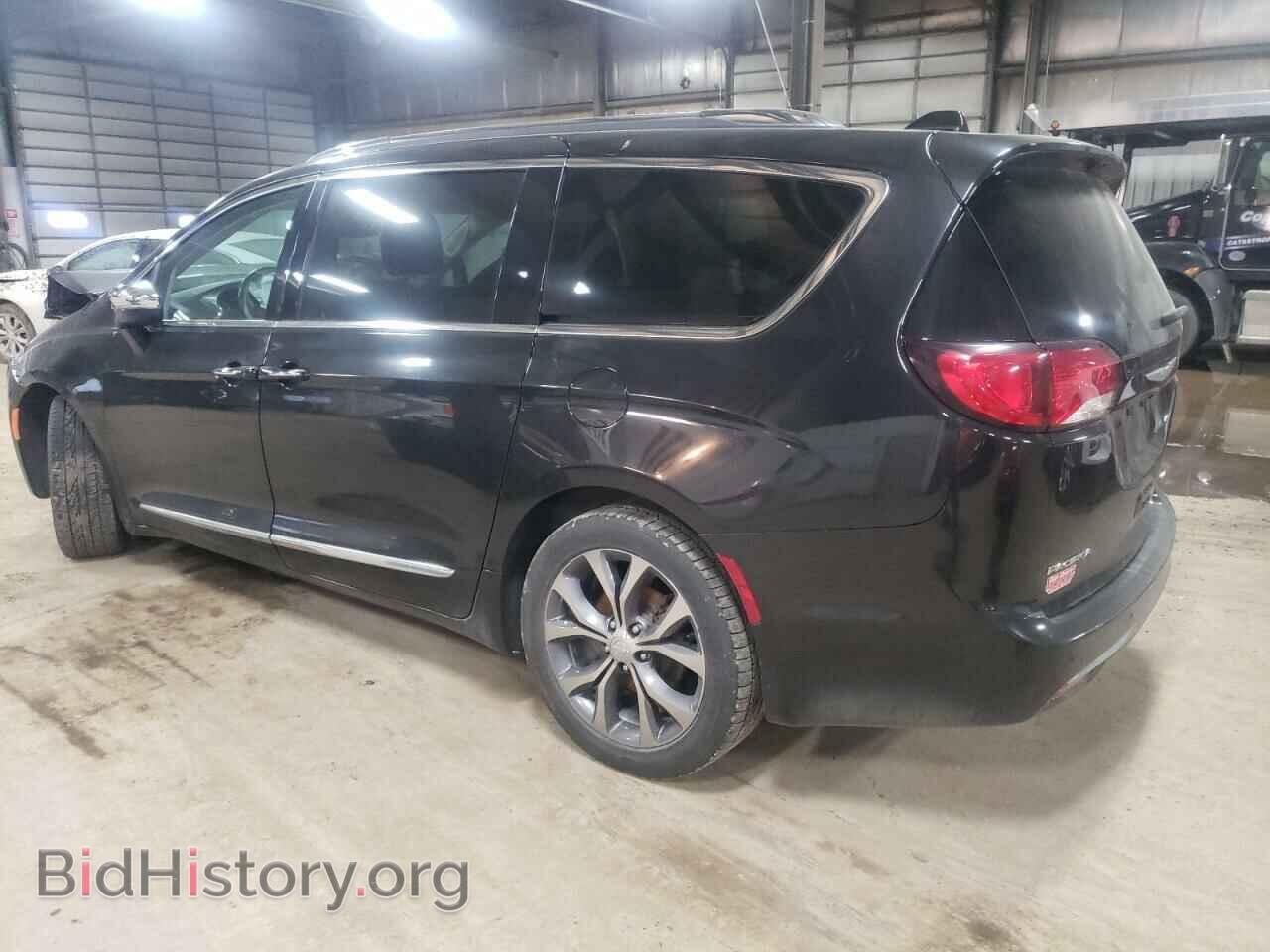 2018 CHRYSLER PACIFICA - VIN: 2C4RC1GG1JR121229 - Photo 2