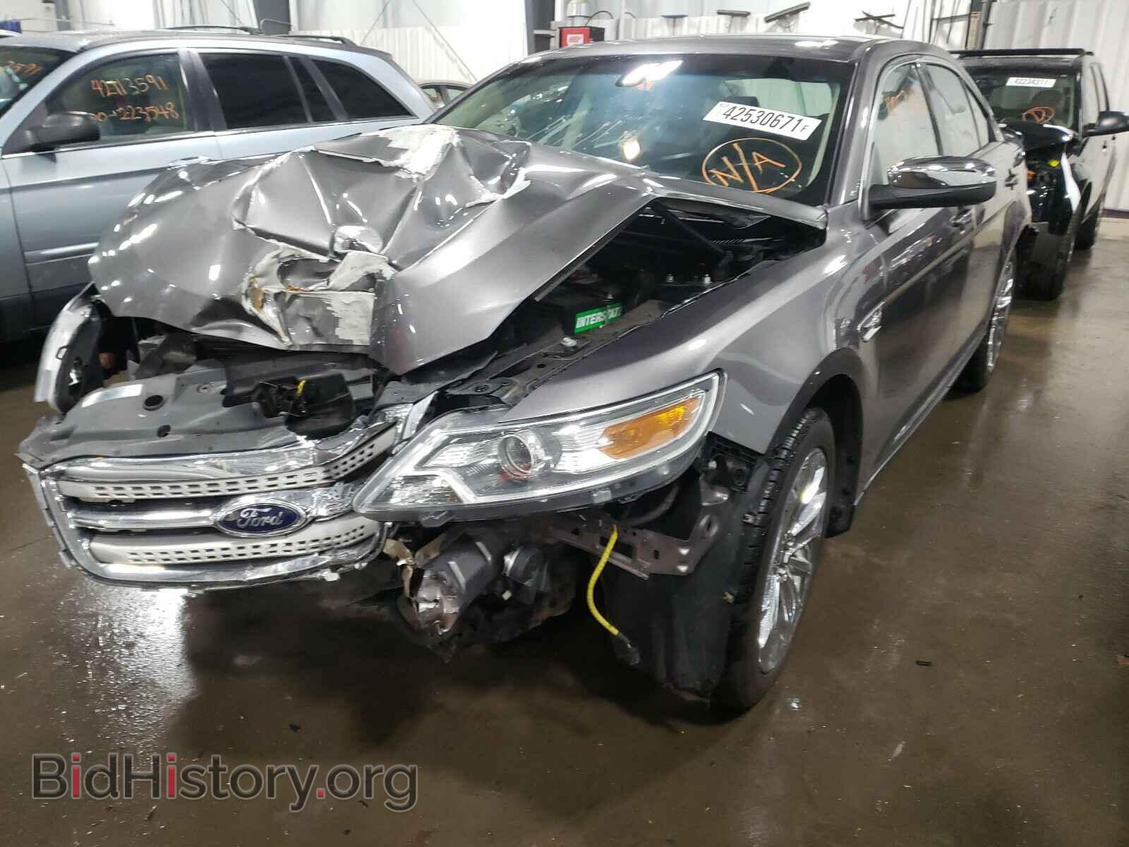 2011 FORD TAURUS - VIN: 1FAHP2FW4BG157570 - Фото 2