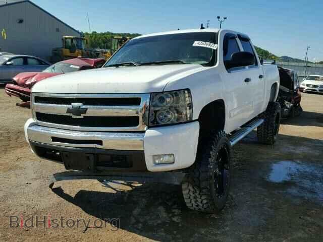 2011 CHEVROLET SILVERADO - VIN: 3GCPKSE37BG120089 - Фото 2
