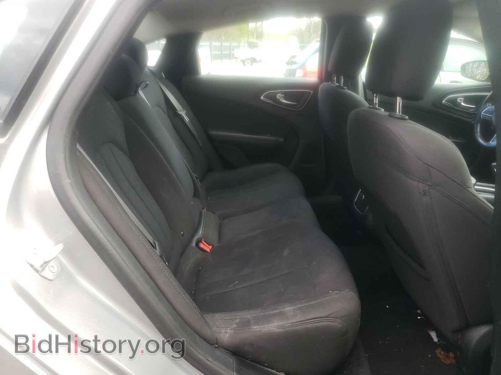 2015 CHRYSLER 200 - VIN: 1C3CCCAB1FN640773 - Фото 6