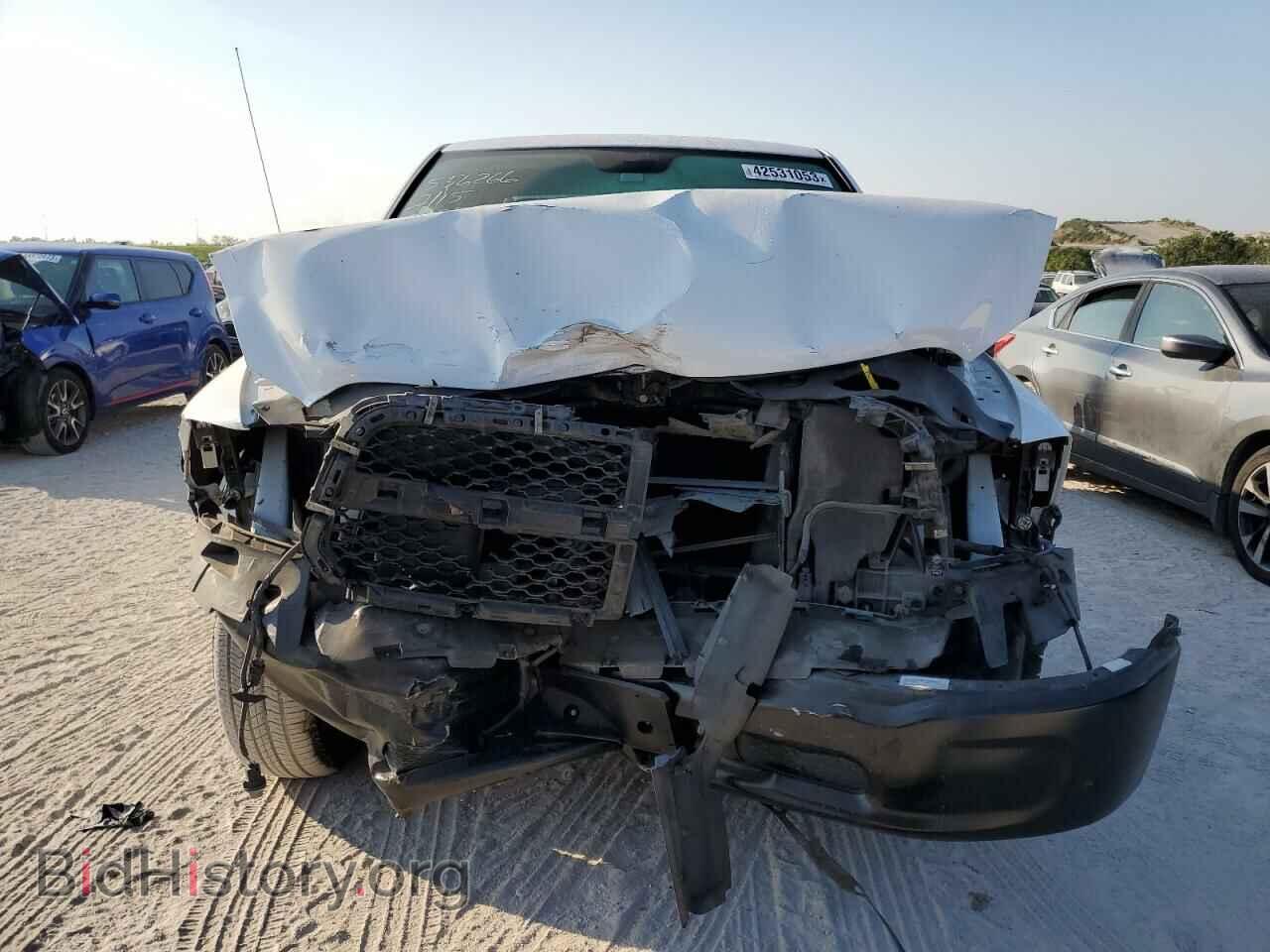 2017 RAM 1500 - VIN: 1C6RR6FG5HS556266 - Photo 5