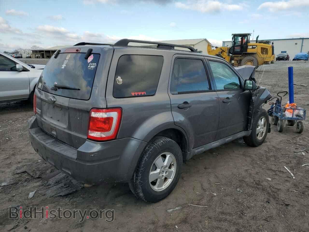 2011 FORD ESCAPE - VIN: 1FMCU0D70BKC15826 - Фото 3
