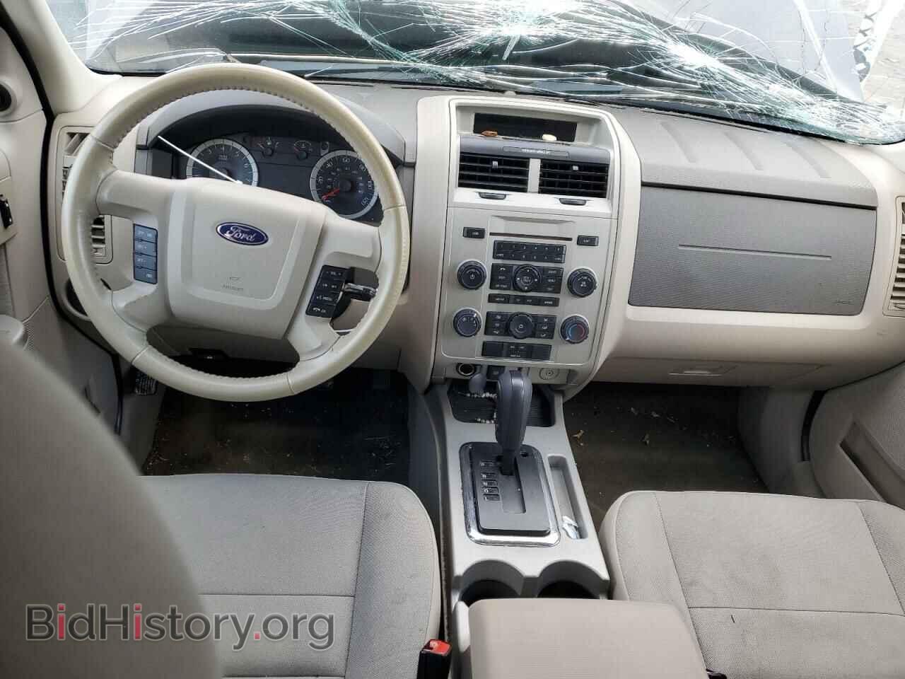 2011 FORD ESCAPE - VIN: 1FMCU0D70BKC15826 - Фото 8