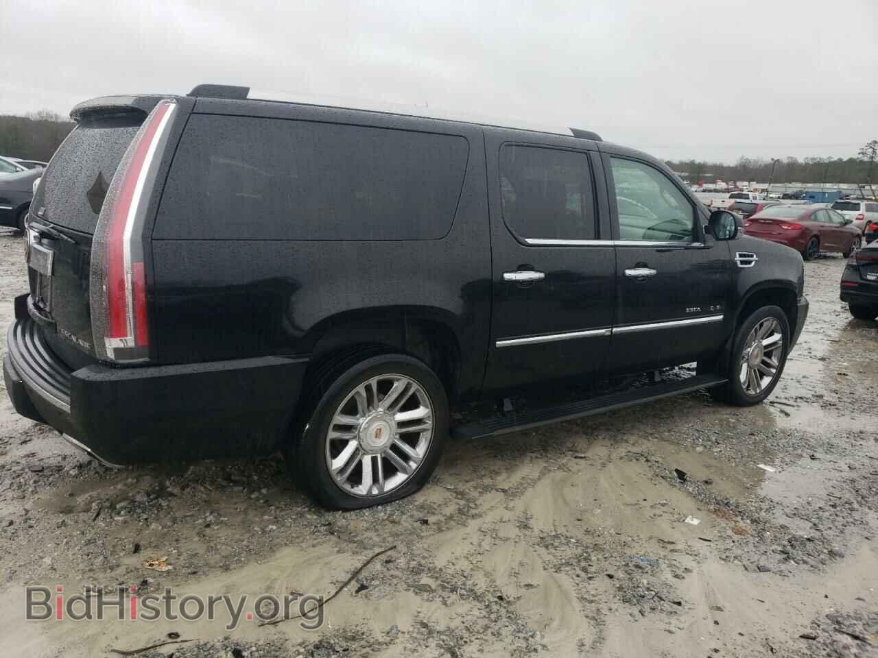 2011 CADILLAC ESCALADE - VIN: 1GYS4JEF2BR360847 - Фото 3