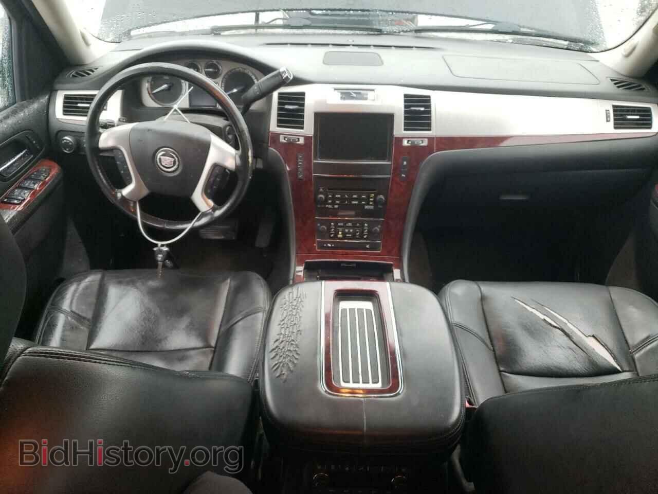 2011 CADILLAC ESCALADE - VIN: 1GYS4JEF2BR360847 - Фото 8
