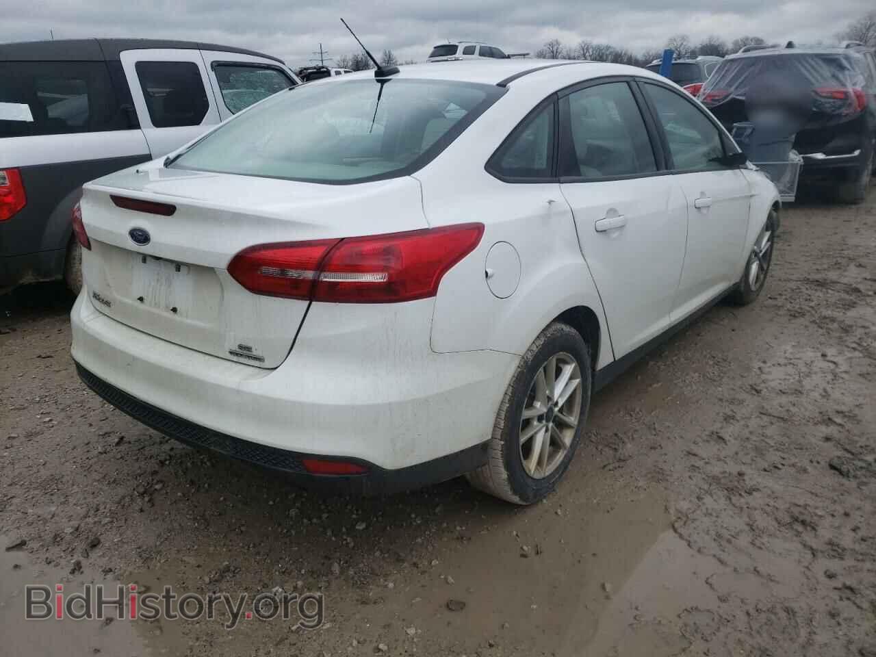 2016 FORD FOCUS - VIN: 1FADP3F21GL376387 - Photo 4