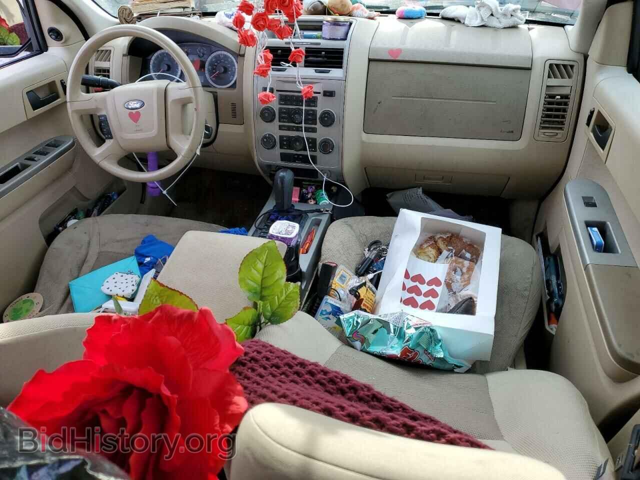 2008 FORD ESCAPE - VIN: 1FMCU03198KB05556 - Фото 8