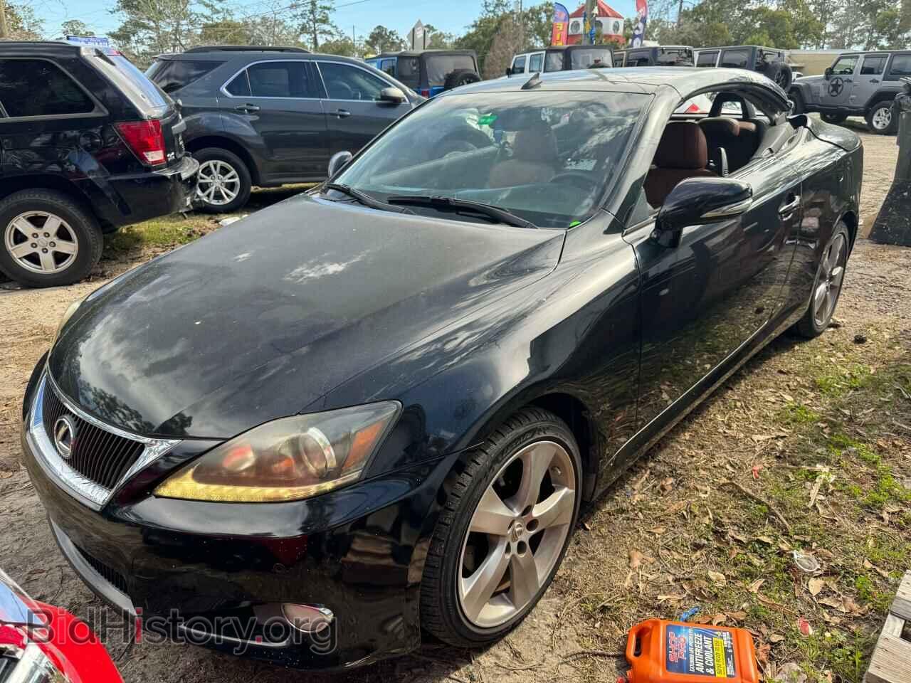 2011 LEXUS IS - VIN: JTHFF2C20B2515796 - Photo 2