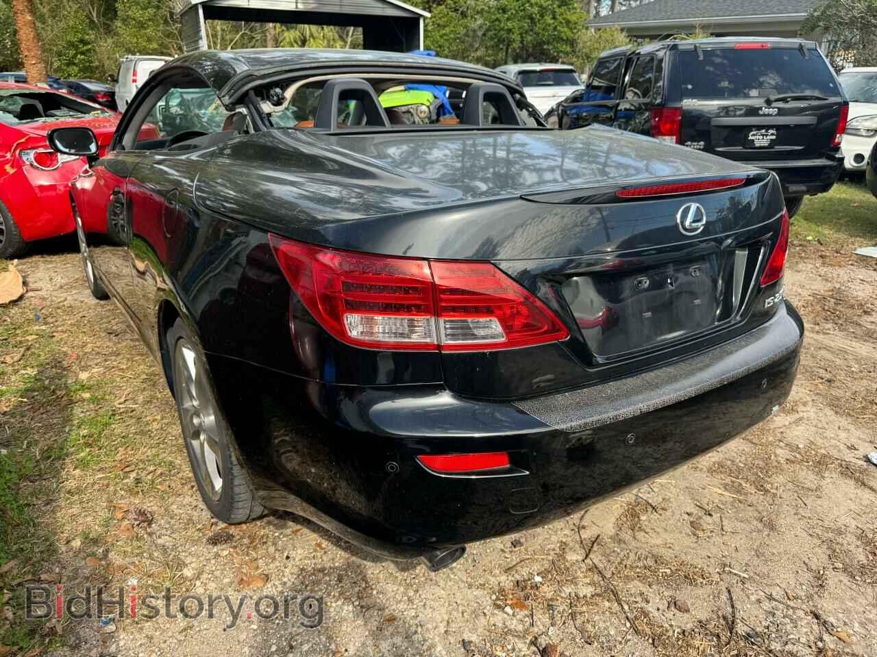 2011 LEXUS IS - VIN: JTHFF2C20B2515796 - Photo 3