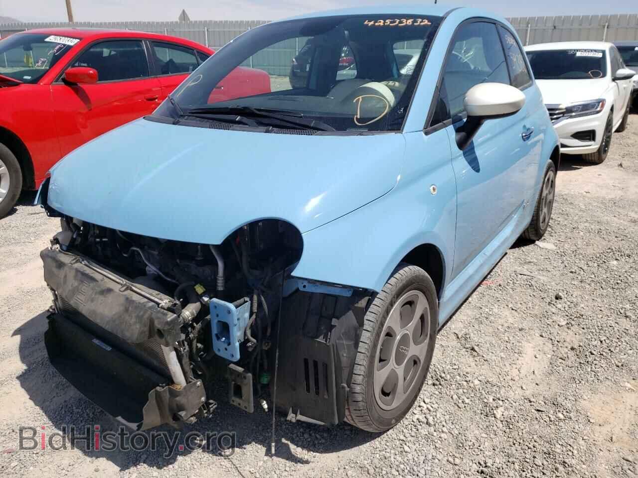 2015 FIAT 500 - VIN: 3C3CFFGEXFT652866 - Фото 2