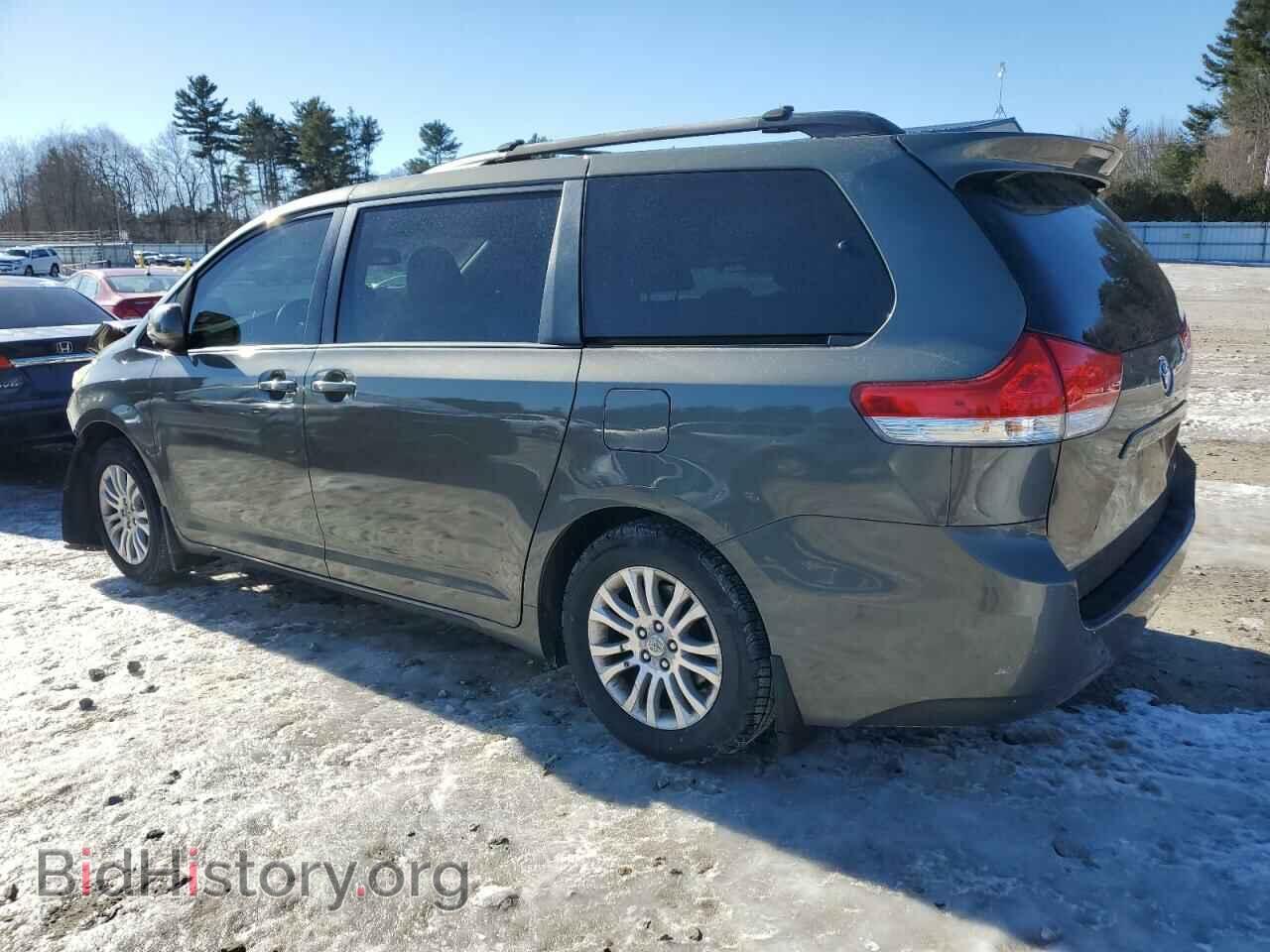 2011 TOYOTA All Models - VIN: 5TDYK3DC2BS119963 - Фото 2