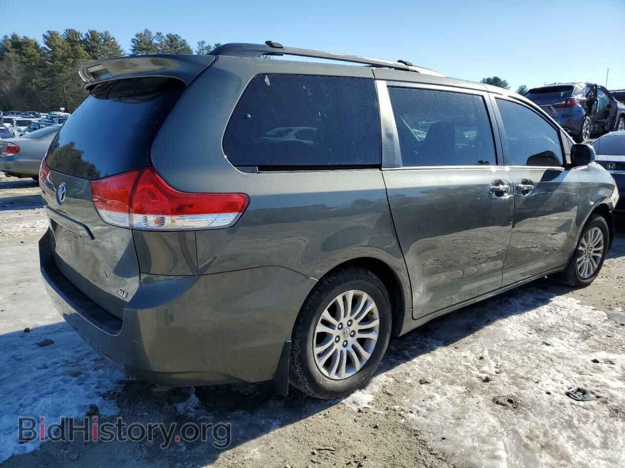 2011 TOYOTA All Models - VIN: 5TDYK3DC2BS119963 - Фото 3